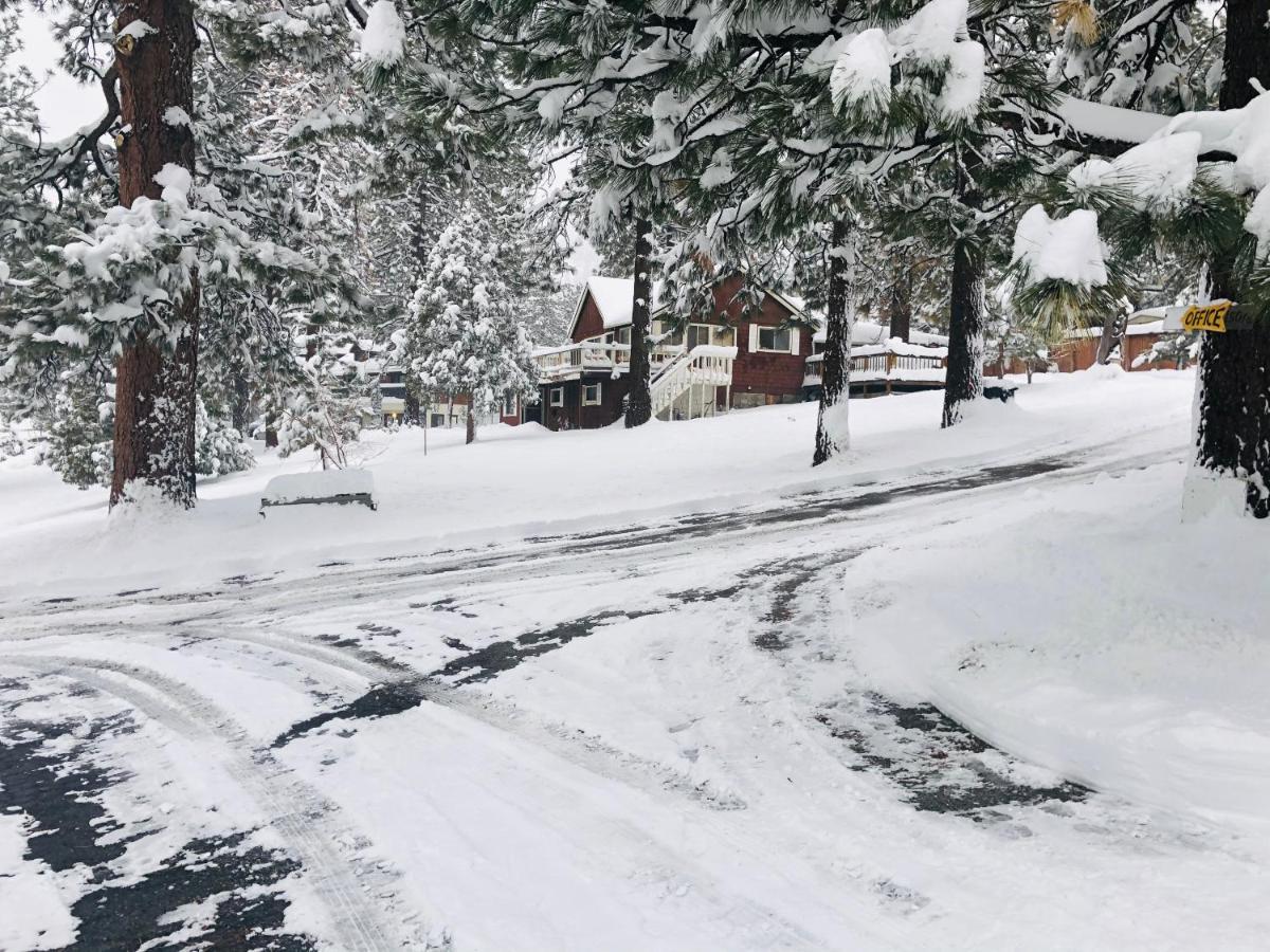 Mountain View Cabins Wrightwood Esterno foto