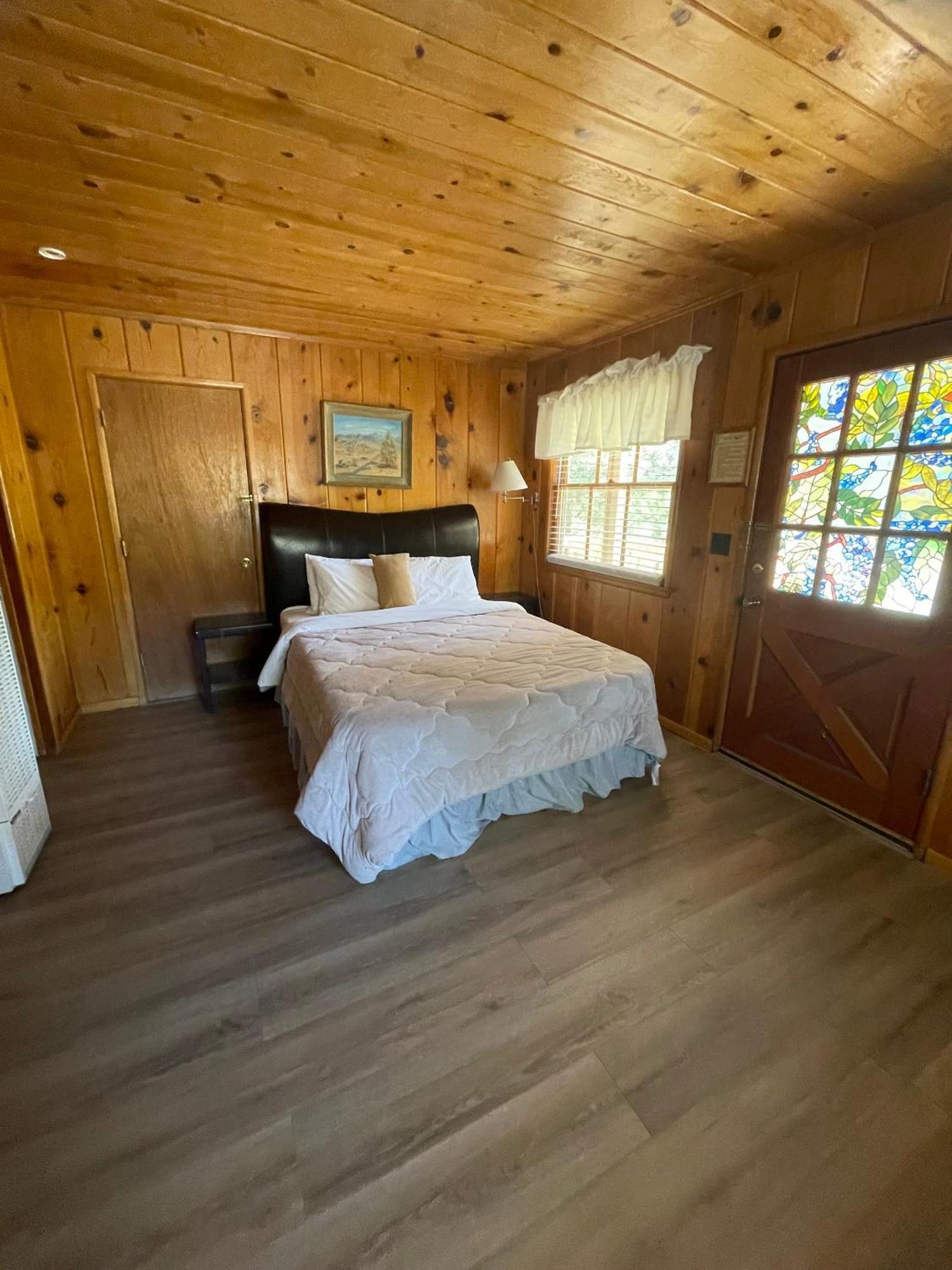 Mountain View Cabins Wrightwood Esterno foto